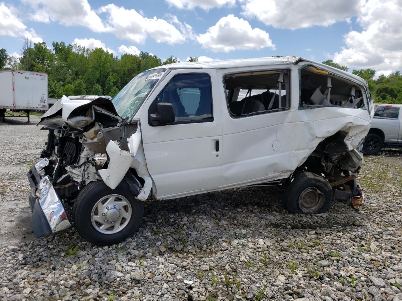 Photo 0 VIN: 1FBSS3BL0ADA48754 - FORD ECONOLINE 