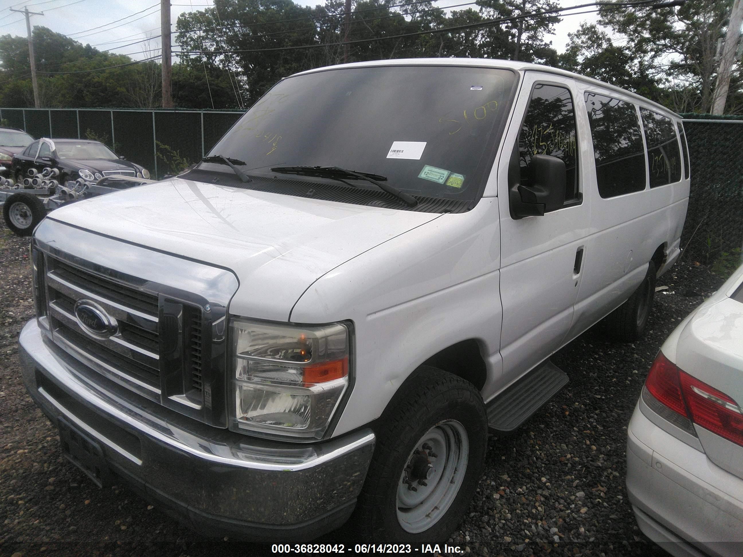 Photo 1 VIN: 1FBSS3BL1BDA85264 - FORD ECONOLINE 