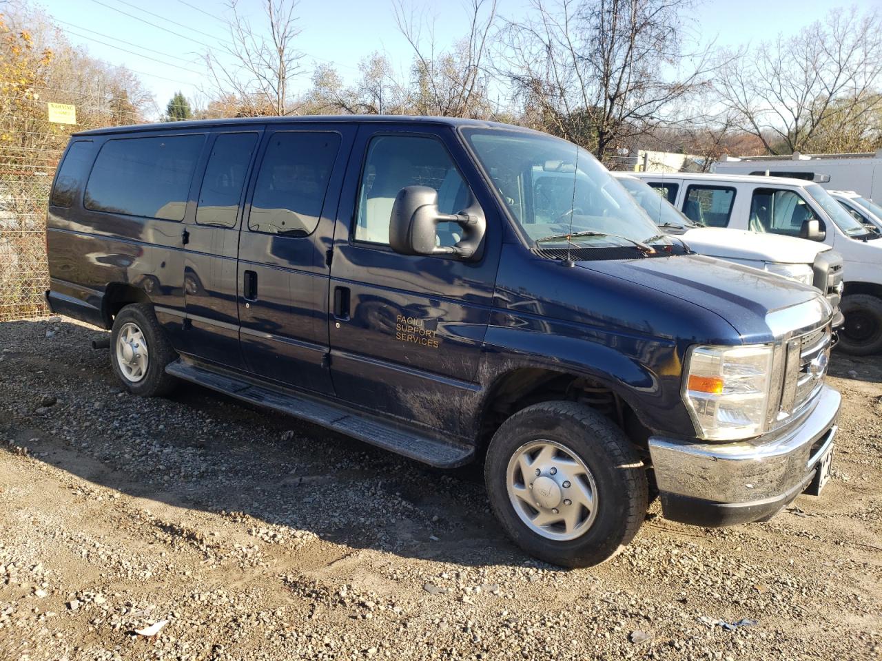 Photo 3 VIN: 1FBSS3BL5BDA44037 - FORD ECONOLINE 