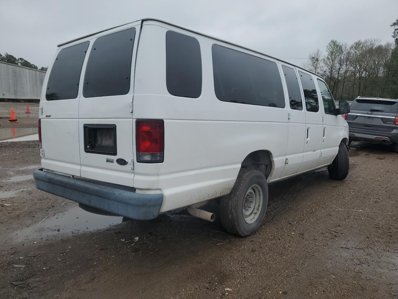 Photo 2 VIN: 1FBSS3BL7CDA79308 - FORD ECONOLINE 