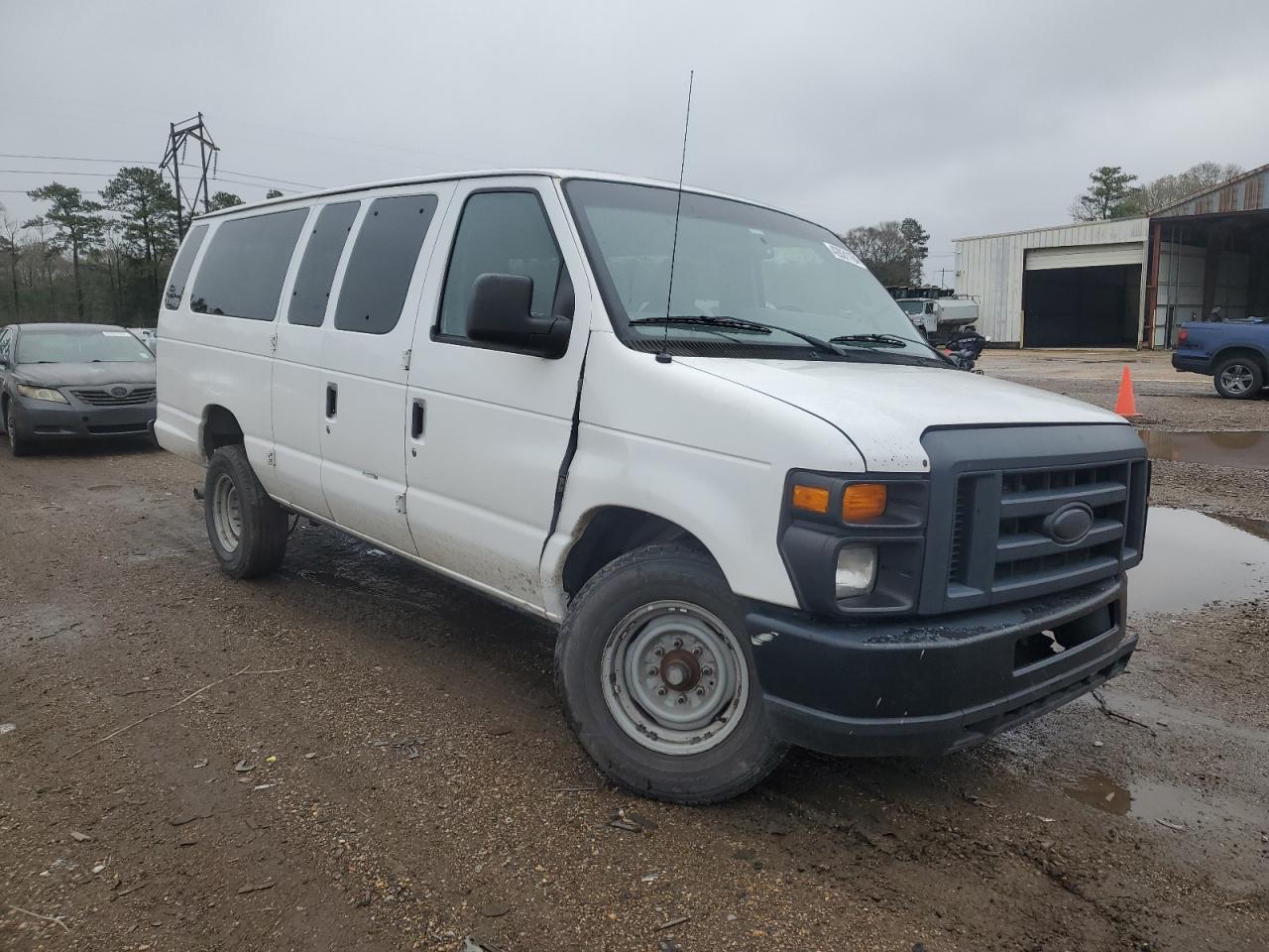 Photo 3 VIN: 1FBSS3BL7CDA79308 - FORD ECONOLINE 