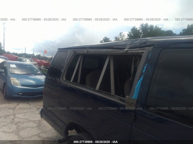 Photo 5 VIN: 1FBSS3BL9ADA16000 - FORD ECONOLINE WAGON 