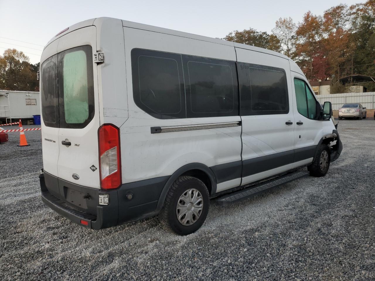 Photo 2 VIN: 1FBZX2CM8FKA99617 - FORD TRANSIT 