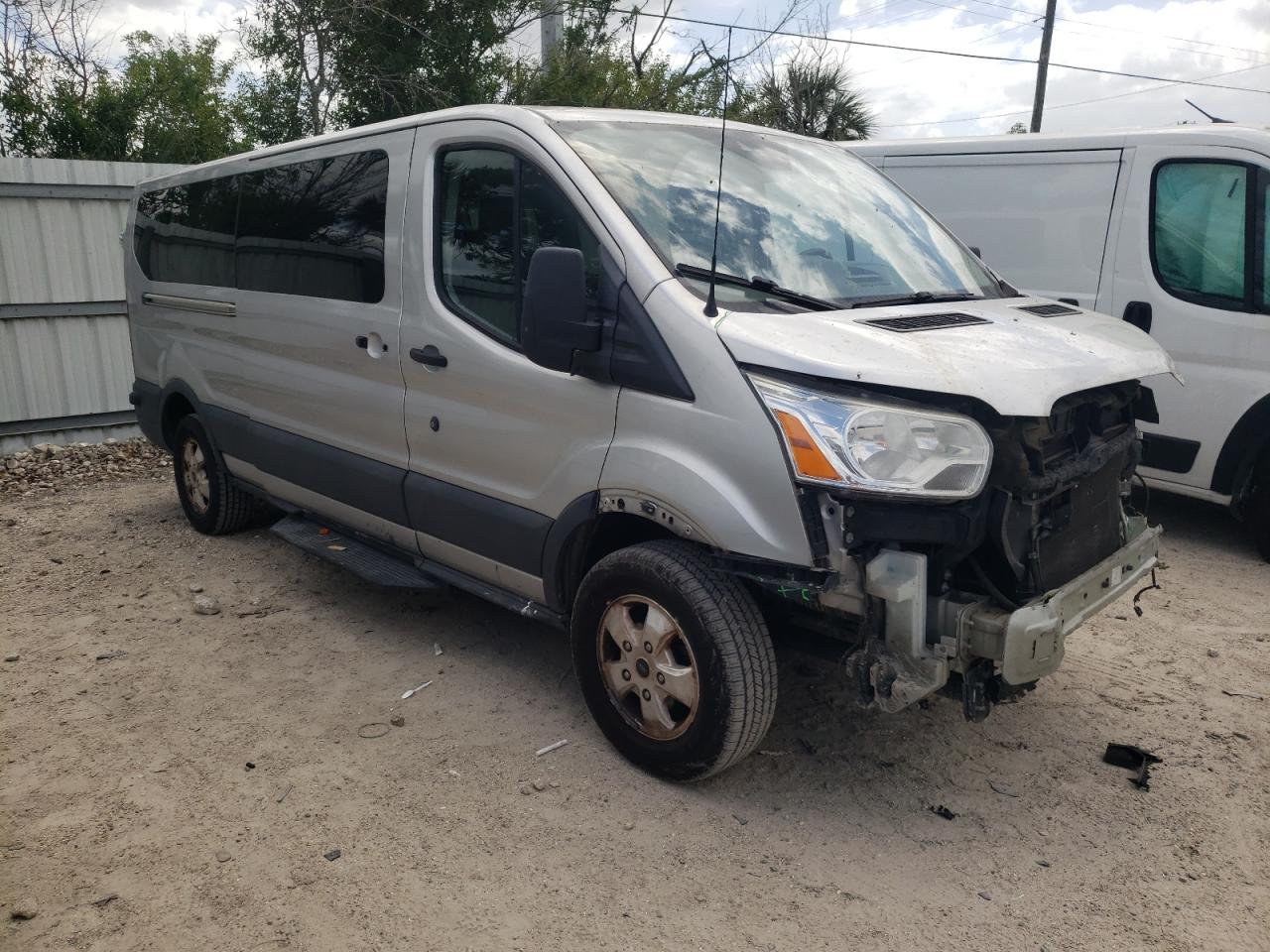 Photo 3 VIN: 1FBZX2YM0HKA90860 - FORD TRANSIT 