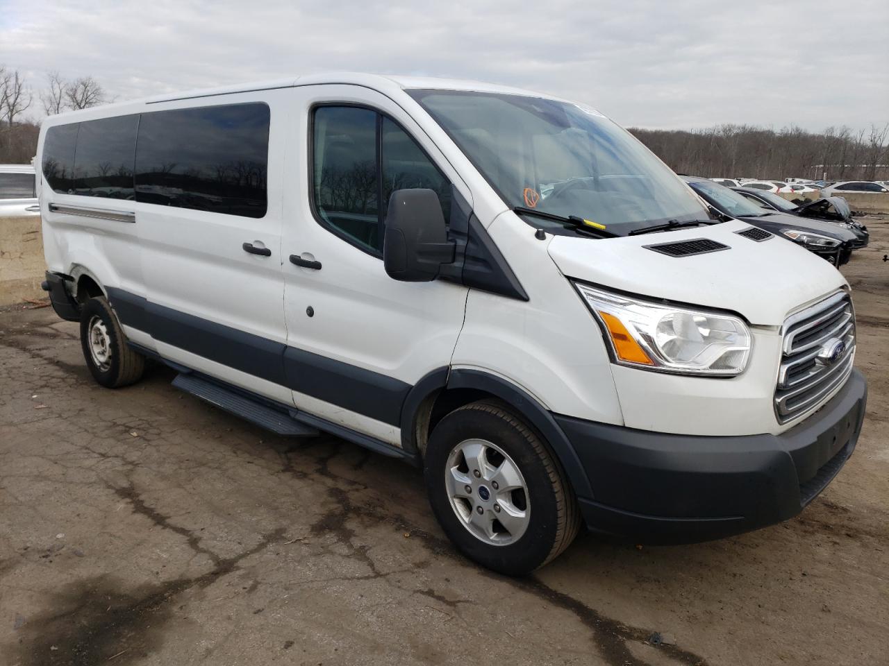 Photo 3 VIN: 1FBZX2YM4HKA57621 - FORD TRANSIT 