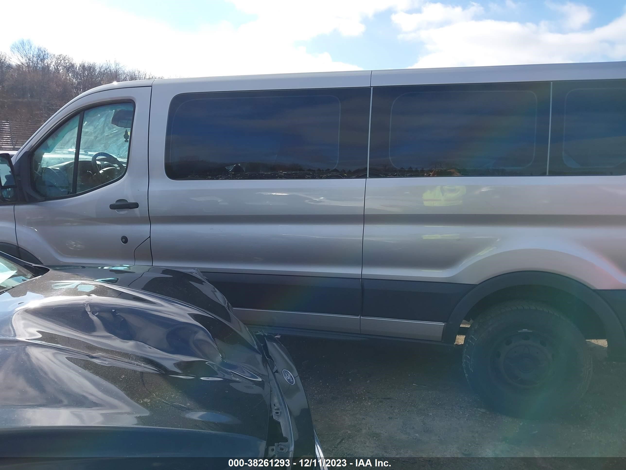 Photo 13 VIN: 1FBZX2YM5GKA53379 - FORD TRANSIT 