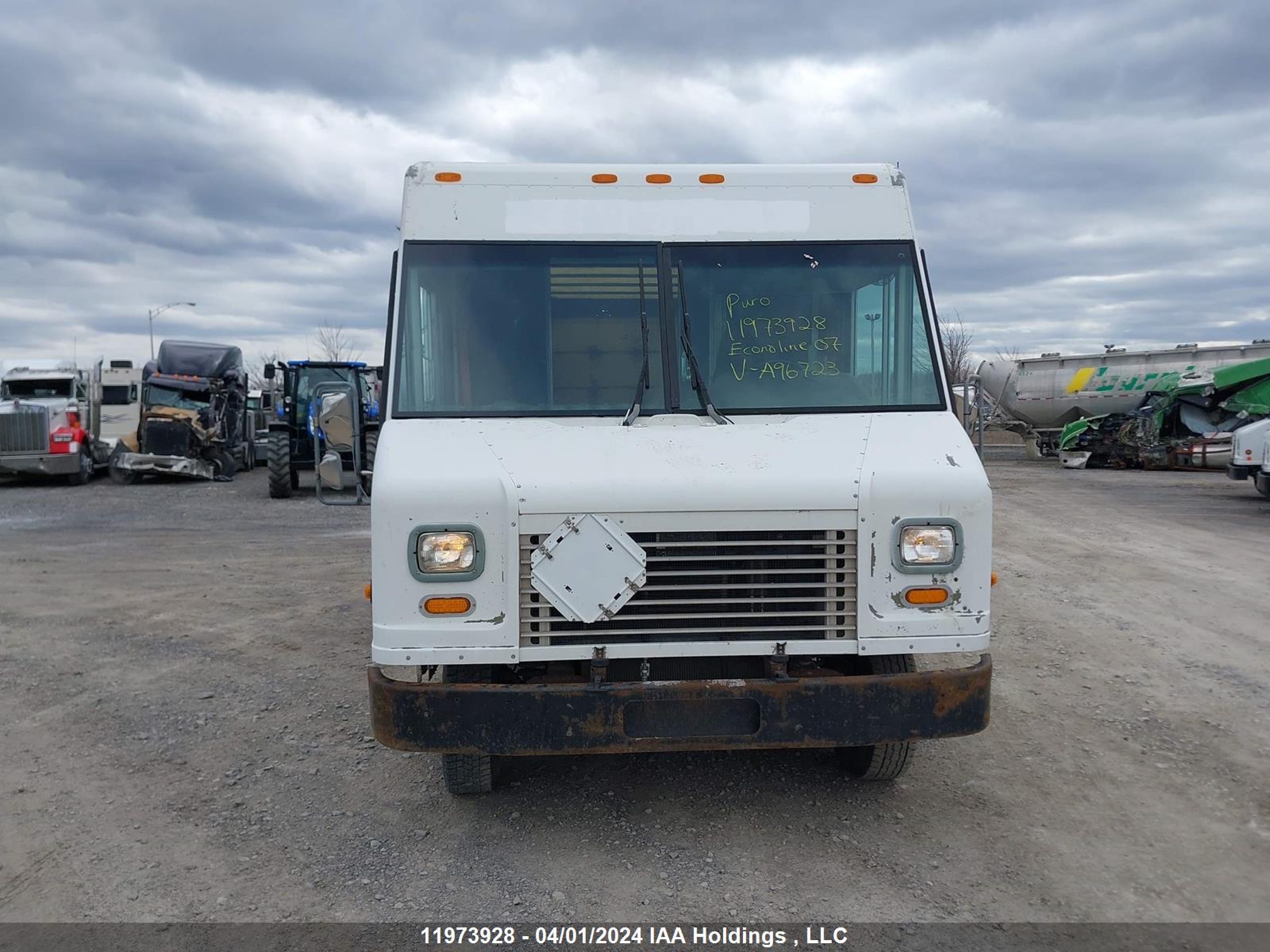 Photo 12 VIN: 1FCLE49L47DA96723 - FORD ECONOLINE 