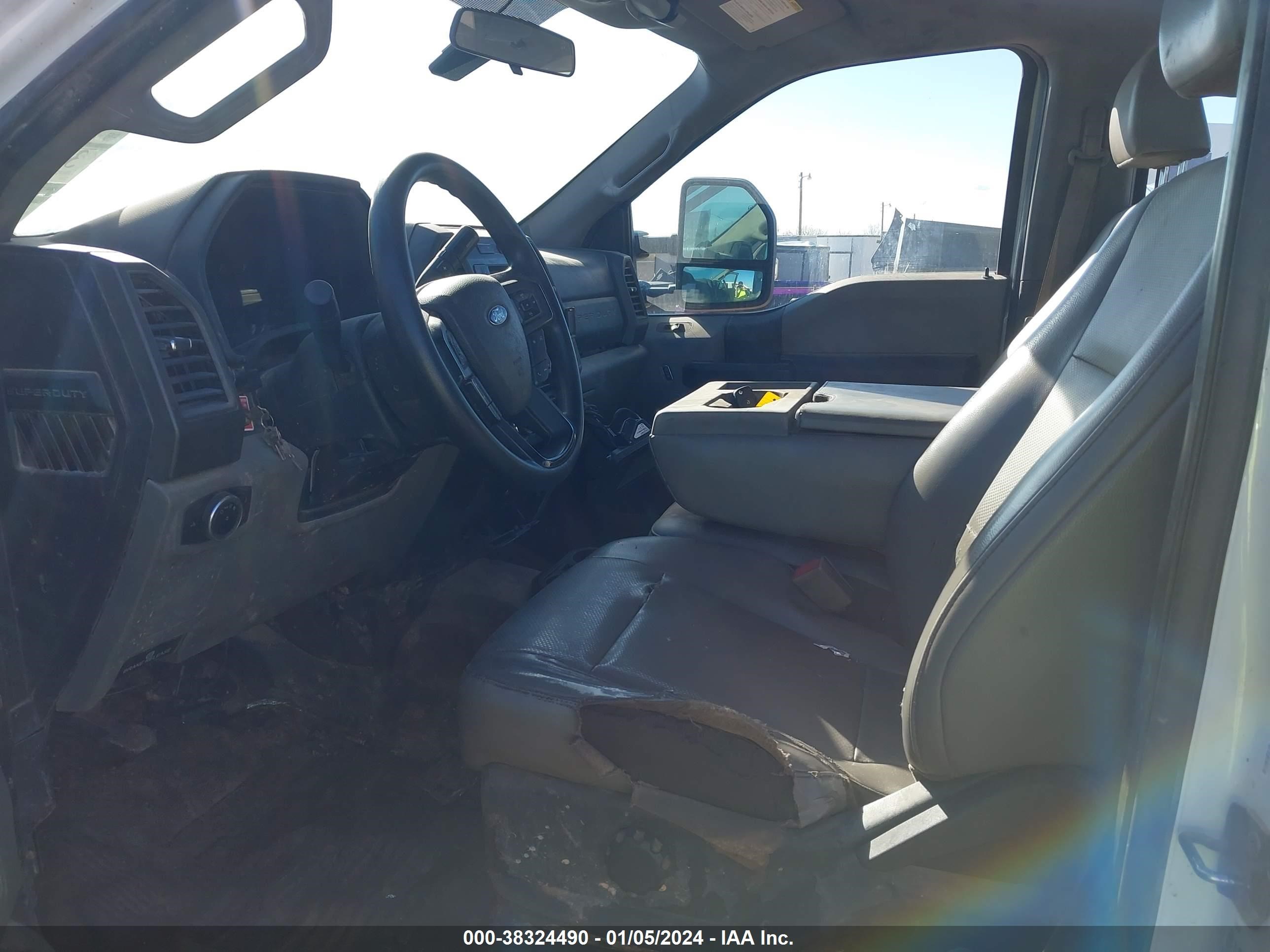 Photo 4 VIN: 1FD0W4HT4JEC13098 - FORD F450 