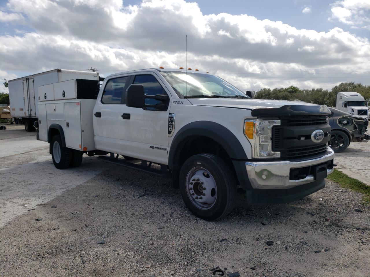 Photo 0 VIN: 1FD0W4HT8HEB82920 - FORD F450 