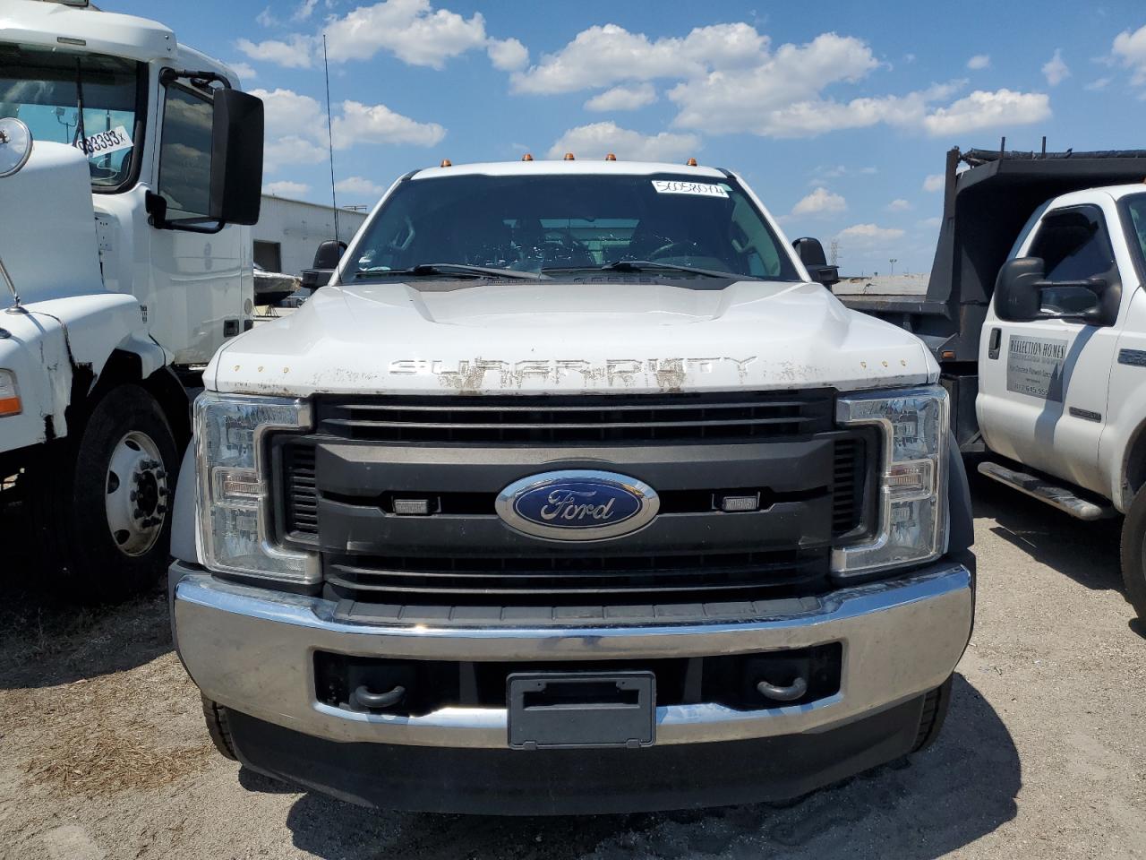 Photo 4 VIN: 1FD0W4HT8KED01864 - FORD F450 