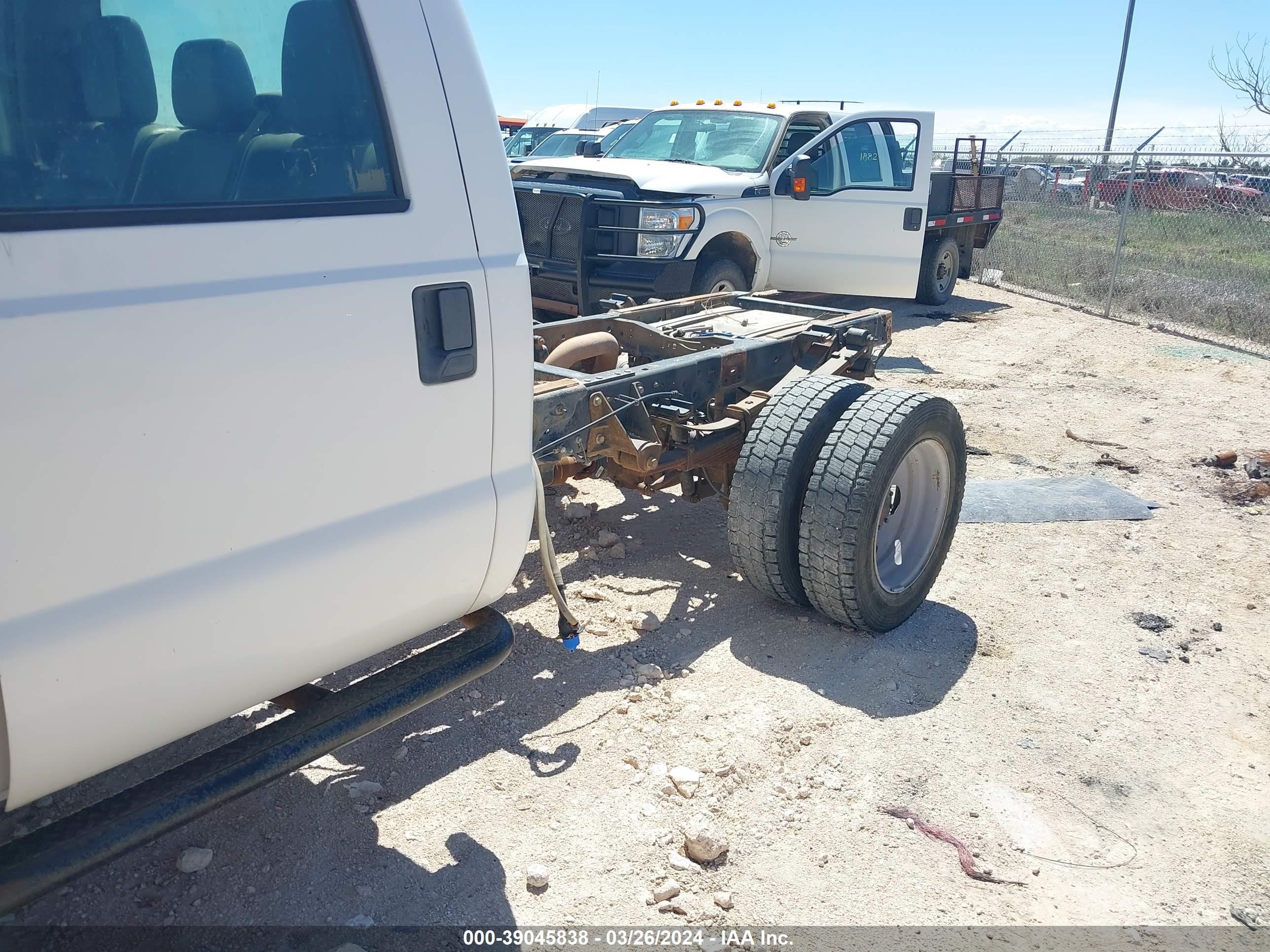 Photo 10 VIN: 1FD0W5HT0EEB34118 - FORD F550 