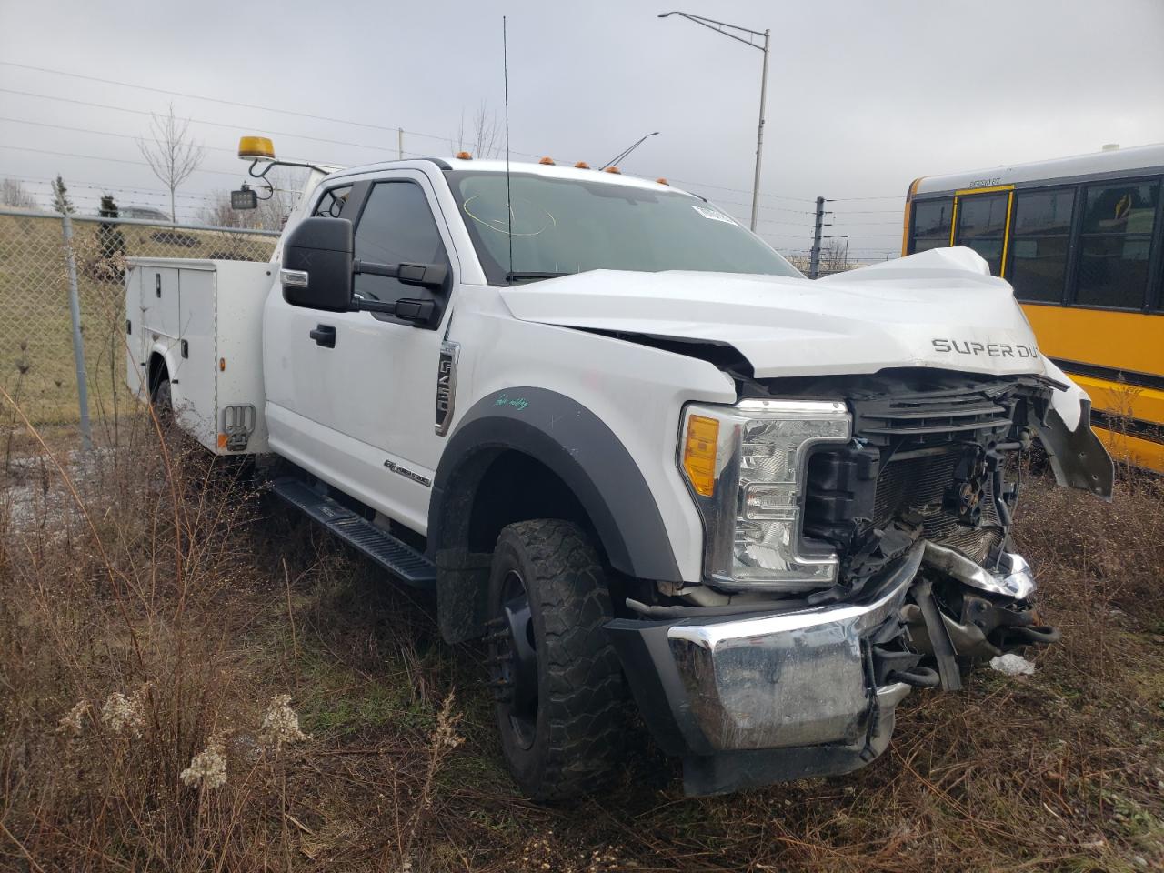 Photo 3 VIN: 1FD0X4GT6HEC03908 - FORD F450 