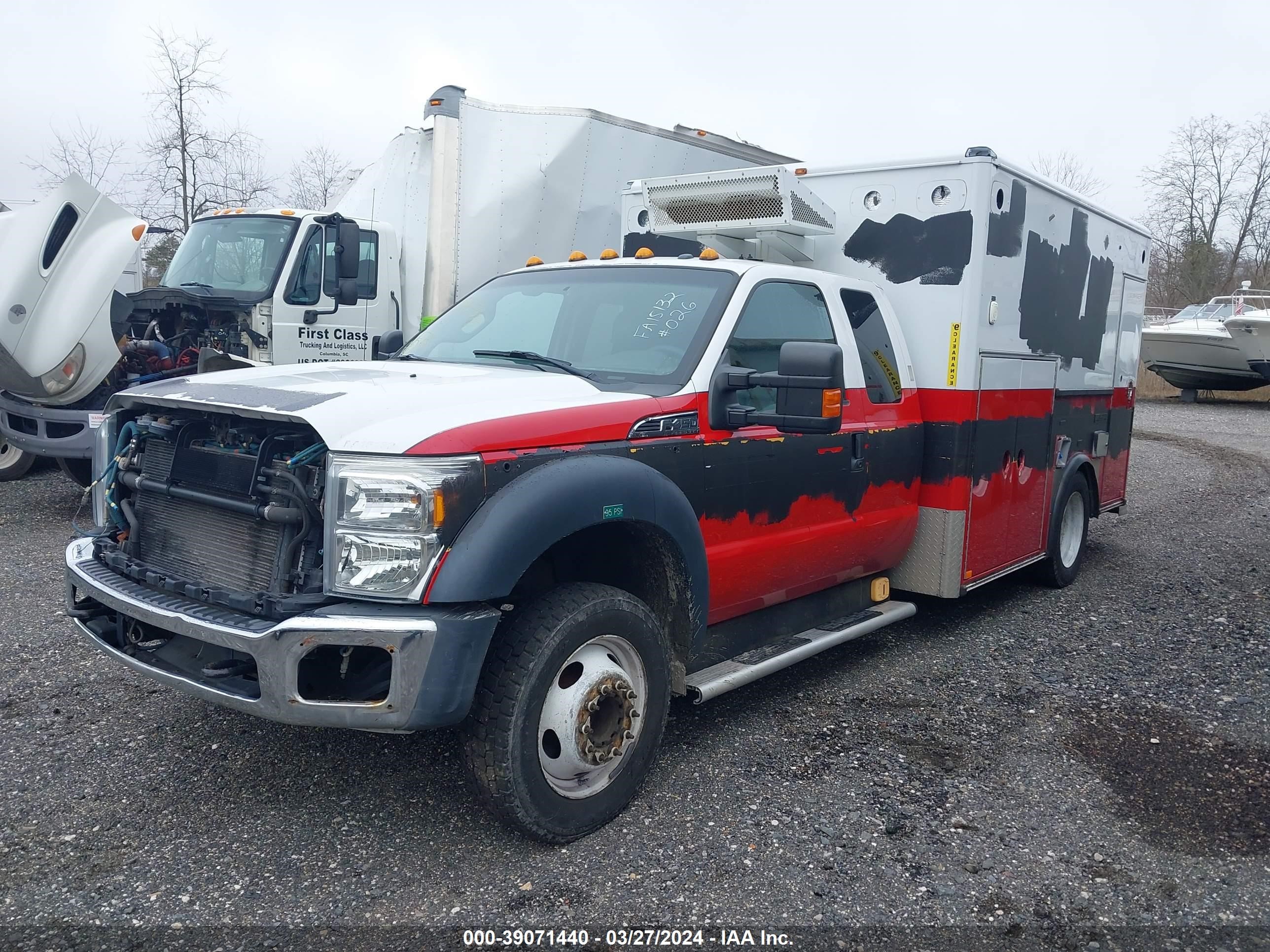 Photo 2 VIN: 1FD0X4GT8FEC57241 - FORD F450 