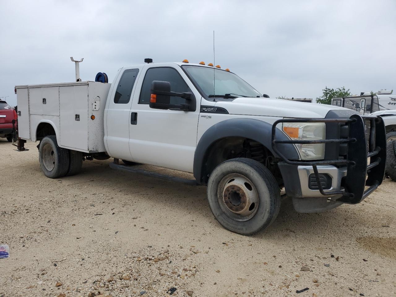 Photo 3 VIN: 1FD0X4GY9DEA86735 - FORD F450 