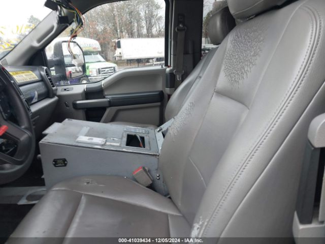 Photo 6 VIN: 1FD0X5HT1HEC04212 - FORD F-550 