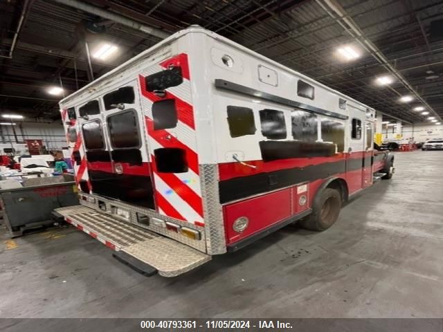 Photo 3 VIN: 1FD0X5HT1HEC22922 - FORD F-550 