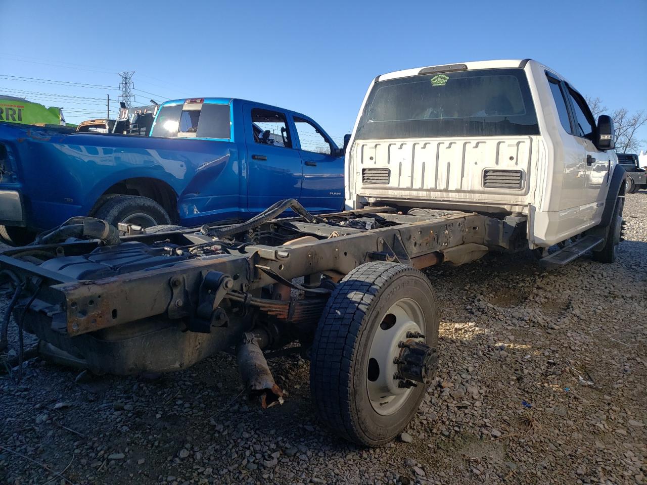 Photo 3 VIN: 1FD0X5HT5JEB43470 - FORD F550 