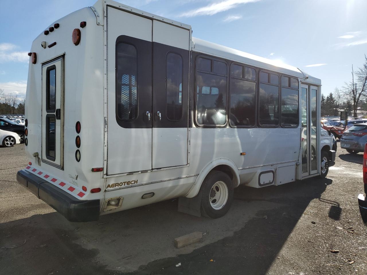 Photo 2 VIN: 1FD4E45P18DB56659 - FORD ECONOLINE 