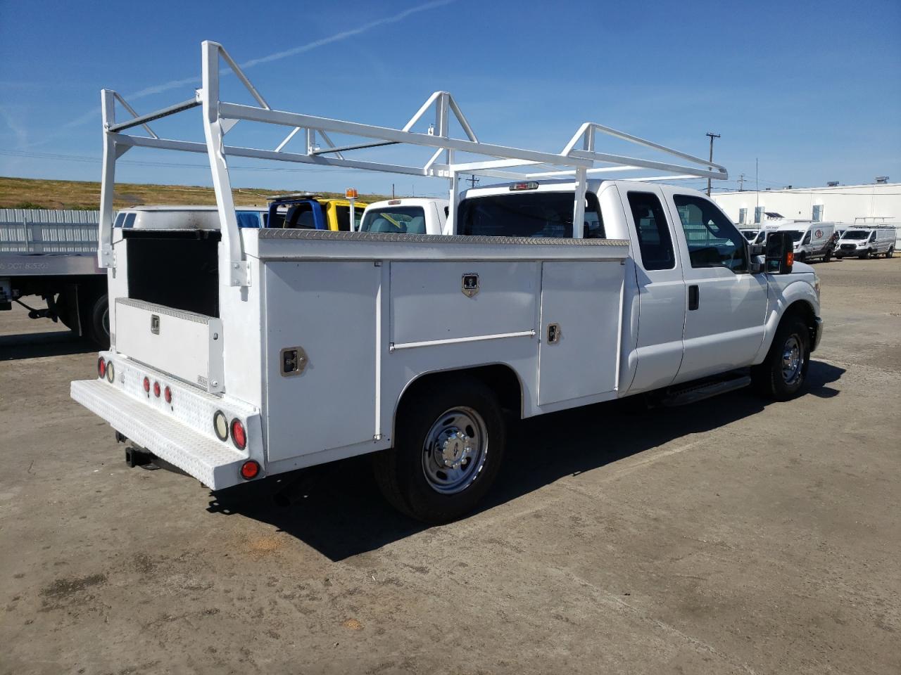 Photo 2 VIN: 1FD7X2A63FEC18188 - FORD F250 