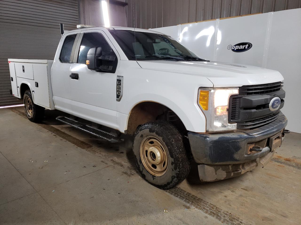 Photo 3 VIN: 1FD7X2B67HEE84508 - FORD F250 