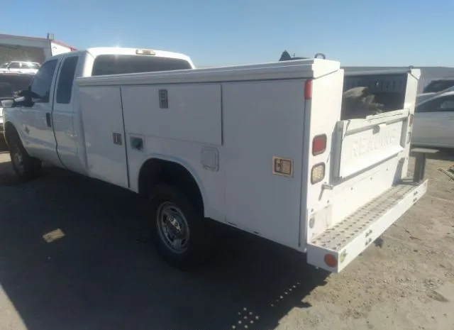 Photo 2 VIN: 1FD7X3FT7BEC97122 - FORD SUPER DUTY F-350 SRW 