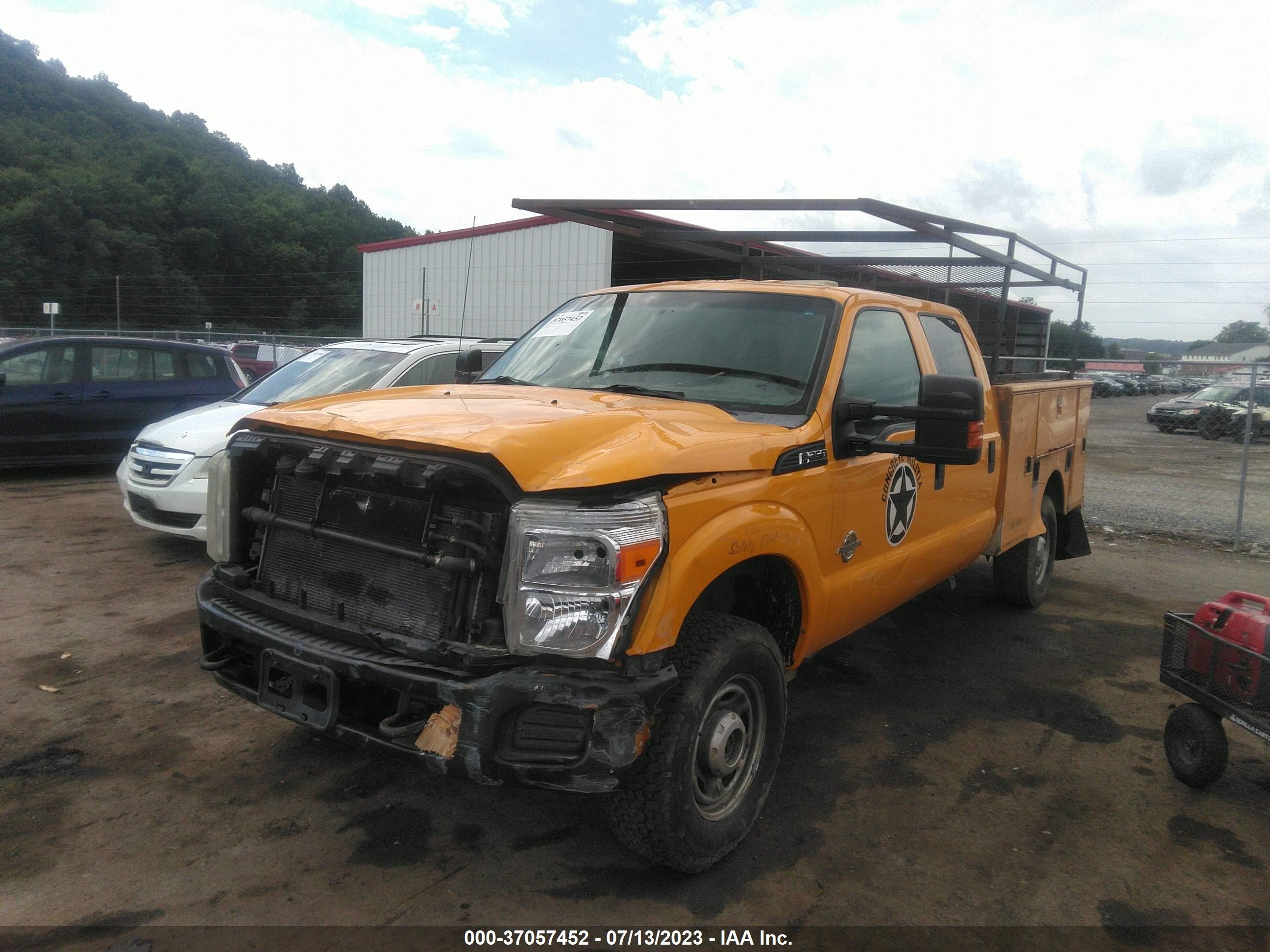 Photo 1 VIN: 1FD8W3BT2CEA26600 - FORD F350 