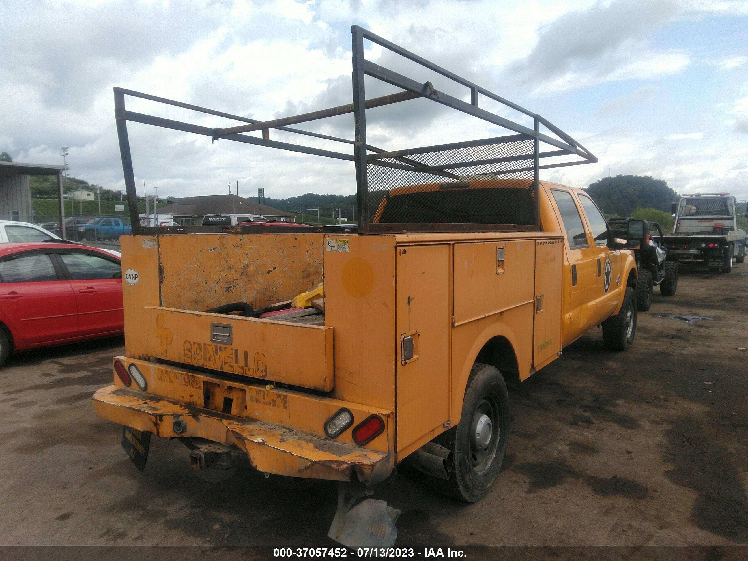 Photo 3 VIN: 1FD8W3BT2CEA26600 - FORD F350 