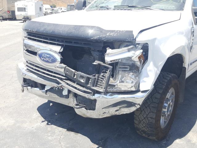 Photo 8 VIN: 1FD8W3FT8JEB61622 - FORD F350 SUPER 