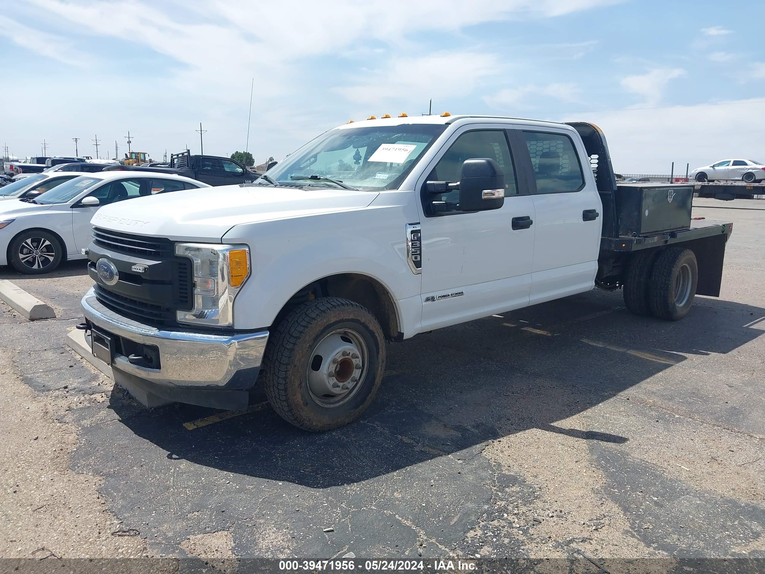 Photo 1 VIN: 1FD8W3GTXHEF50299 - FORD F350 