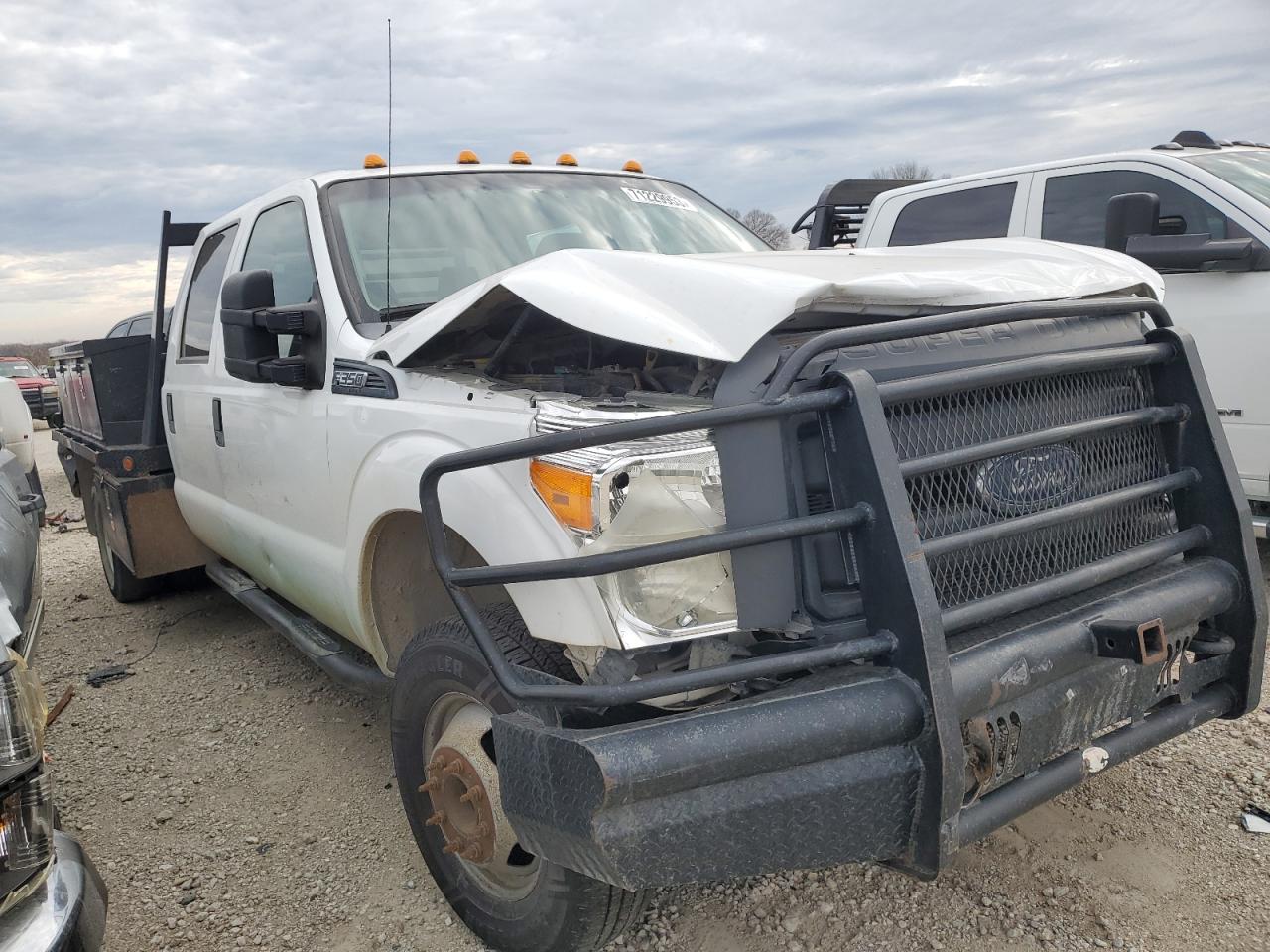 Photo 3 VIN: 1FD8W3H64FEC97096 - FORD F350 