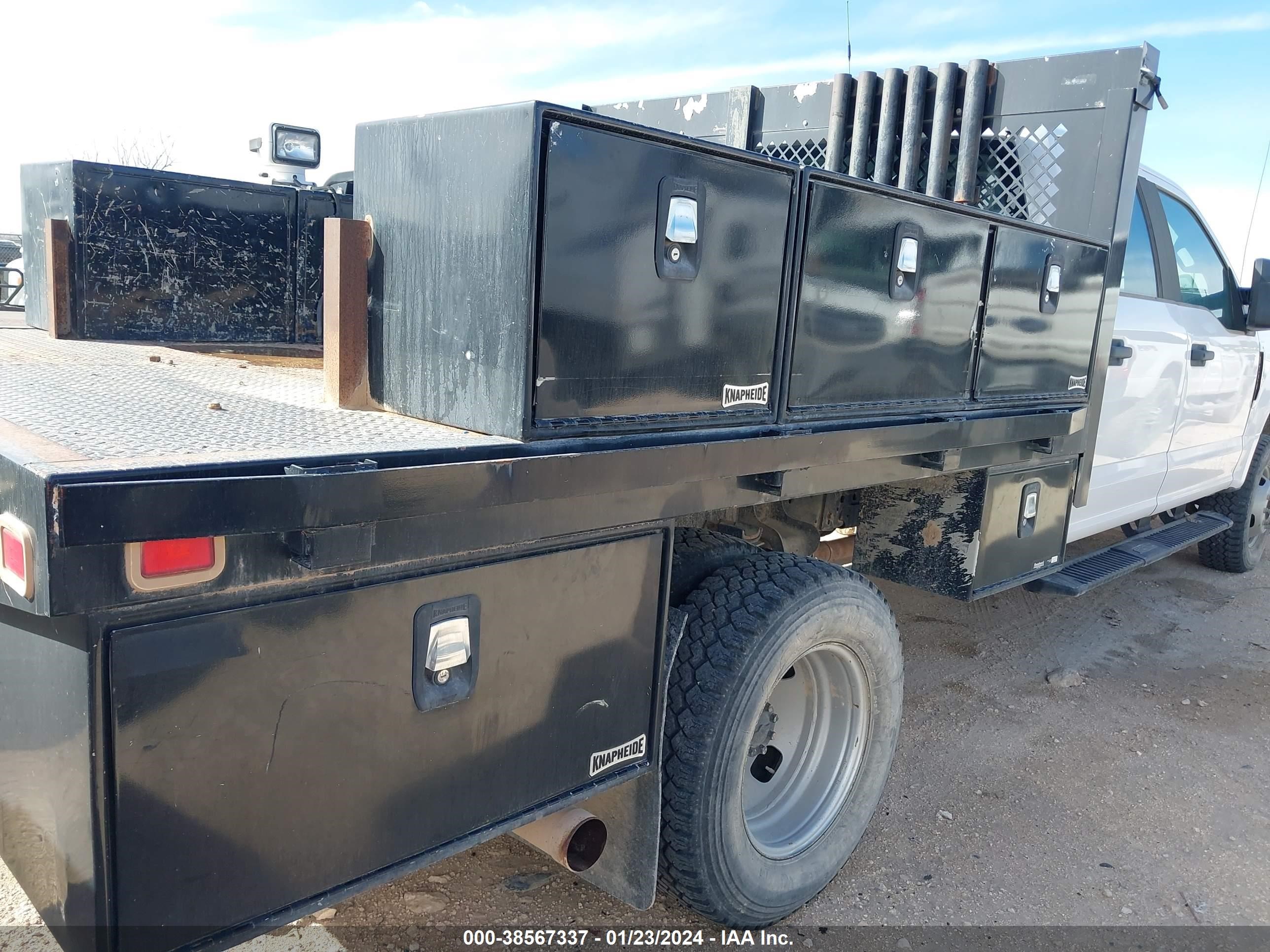 Photo 13 VIN: 1FD8W3H65HED68695 - FORD F350 