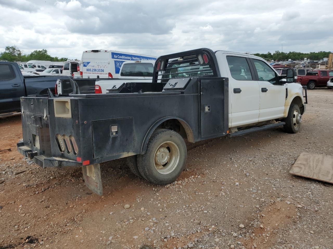 Photo 3 VIN: 1FD8W3H6XKEG12218 - FORD F350 