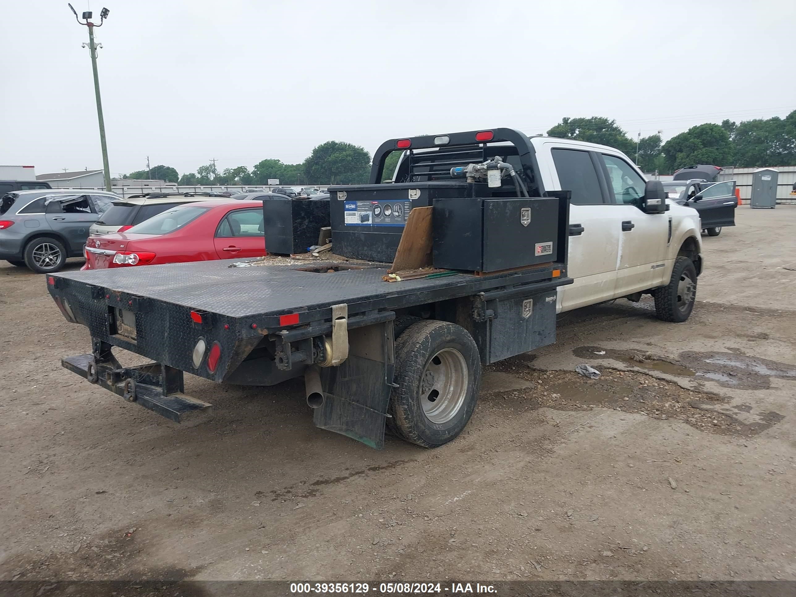 Photo 3 VIN: 1FD8W3HT2NEE58257 - FORD F350 