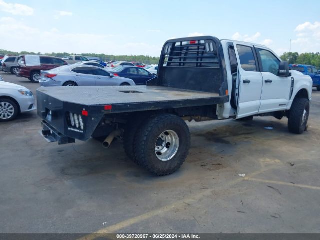 Photo 3 VIN: 1FD8W3HTXPEC36696 - FORD F-350 