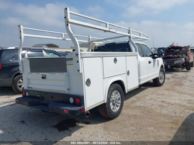 Photo 3 VIN: 1FD8X3A64KEG80991 - FORD F-350 