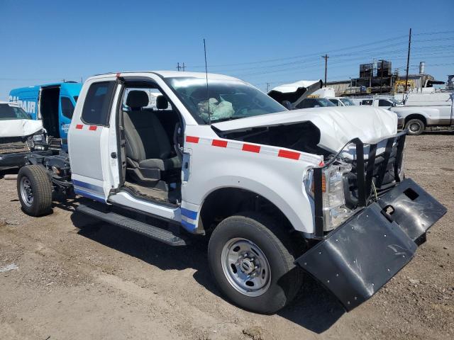 Photo 3 VIN: 1FD8X3B61MED95439 - FORD F350 