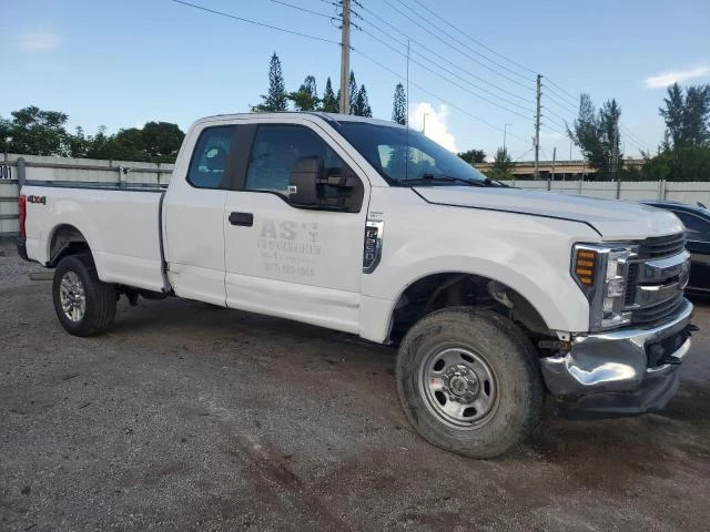 Photo 3 VIN: 1FD8X3B63HEB81428 - FORD F350 SUPER 