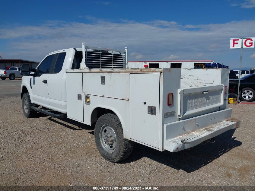 Photo 2 VIN: 1FD8X3B64KEE67909 - FORD F350 