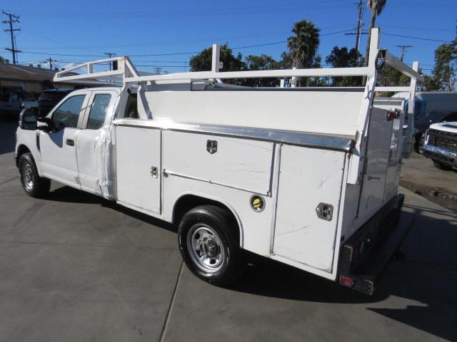 Photo 3 VIN: 1FD8X3E61NEC48101 - FORD F350 SUPER 