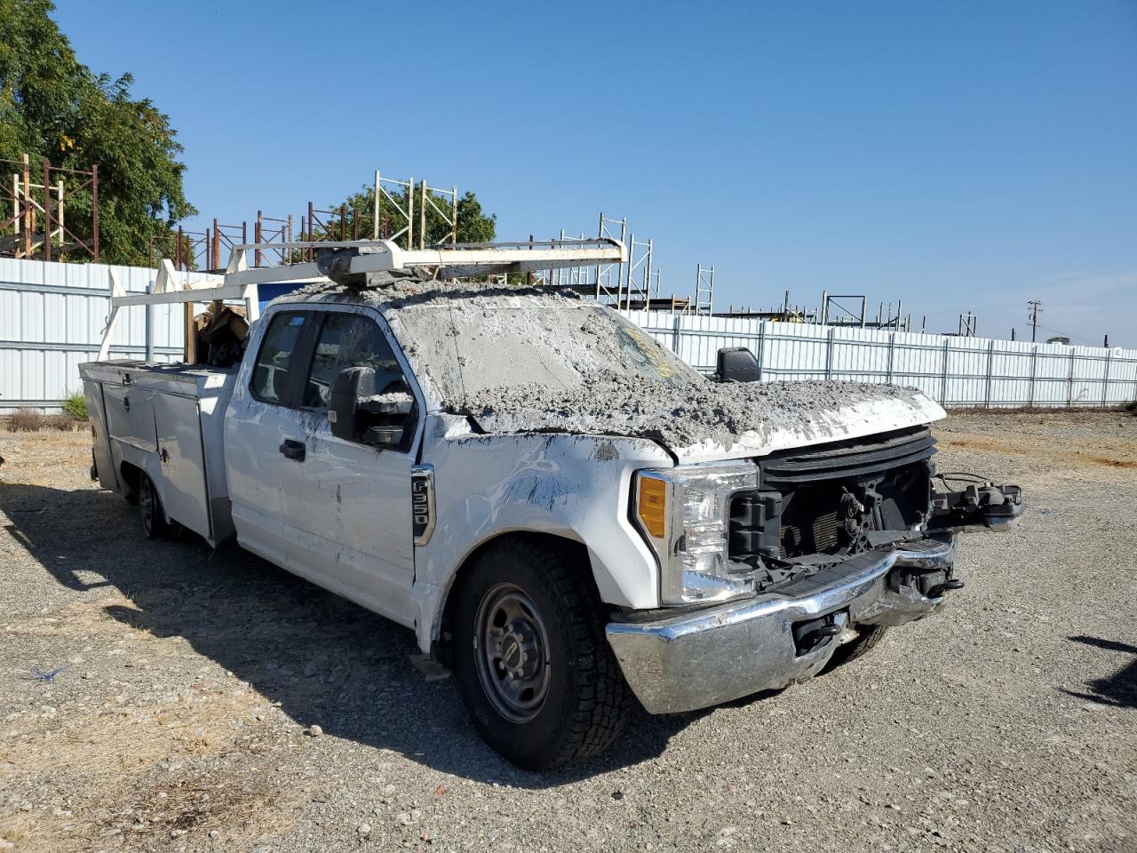 Photo 3 VIN: 1FD8X3E69HEB86838 - FORD F350 