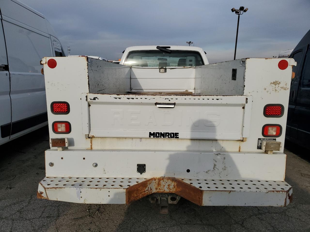 Photo 5 VIN: 1FD8X3F64FED00059 - FORD F350 