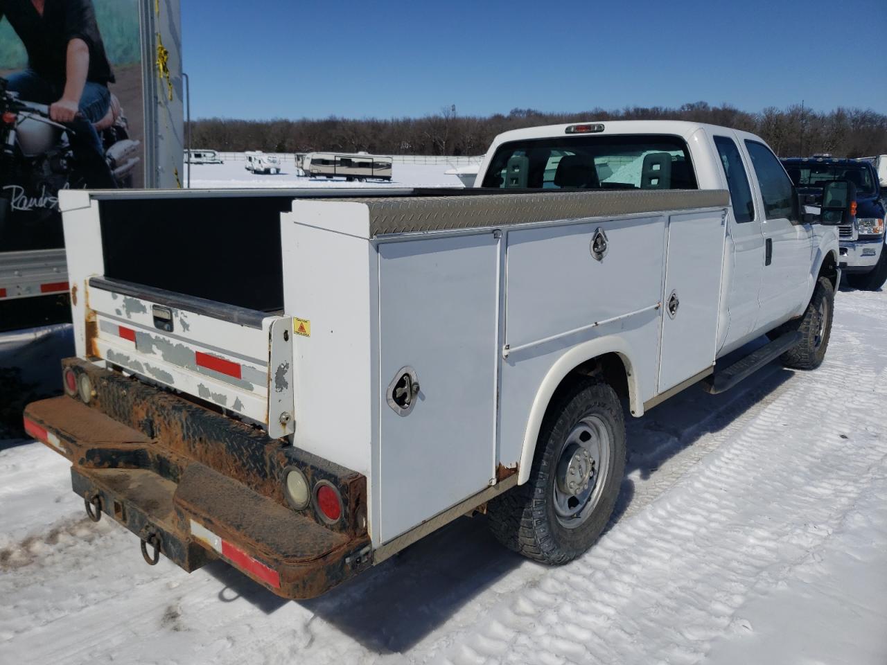 Photo 2 VIN: 1FD8X3F66EEB10178 - FORD F350 