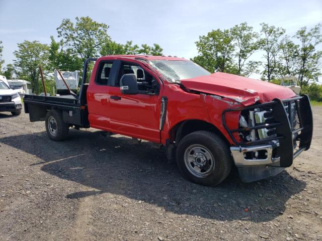 Photo 3 VIN: 1FD8X3FN4PEC04795 - FORD F350 