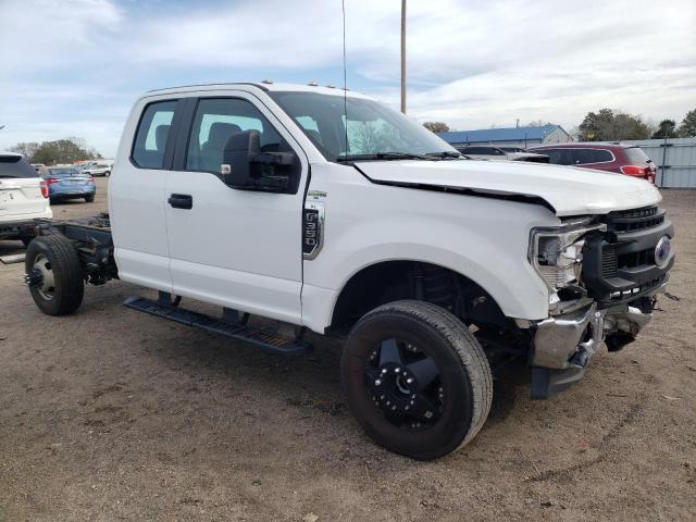 Photo 3 VIN: 1FD8X3H69LEE98663 - FORD F350 