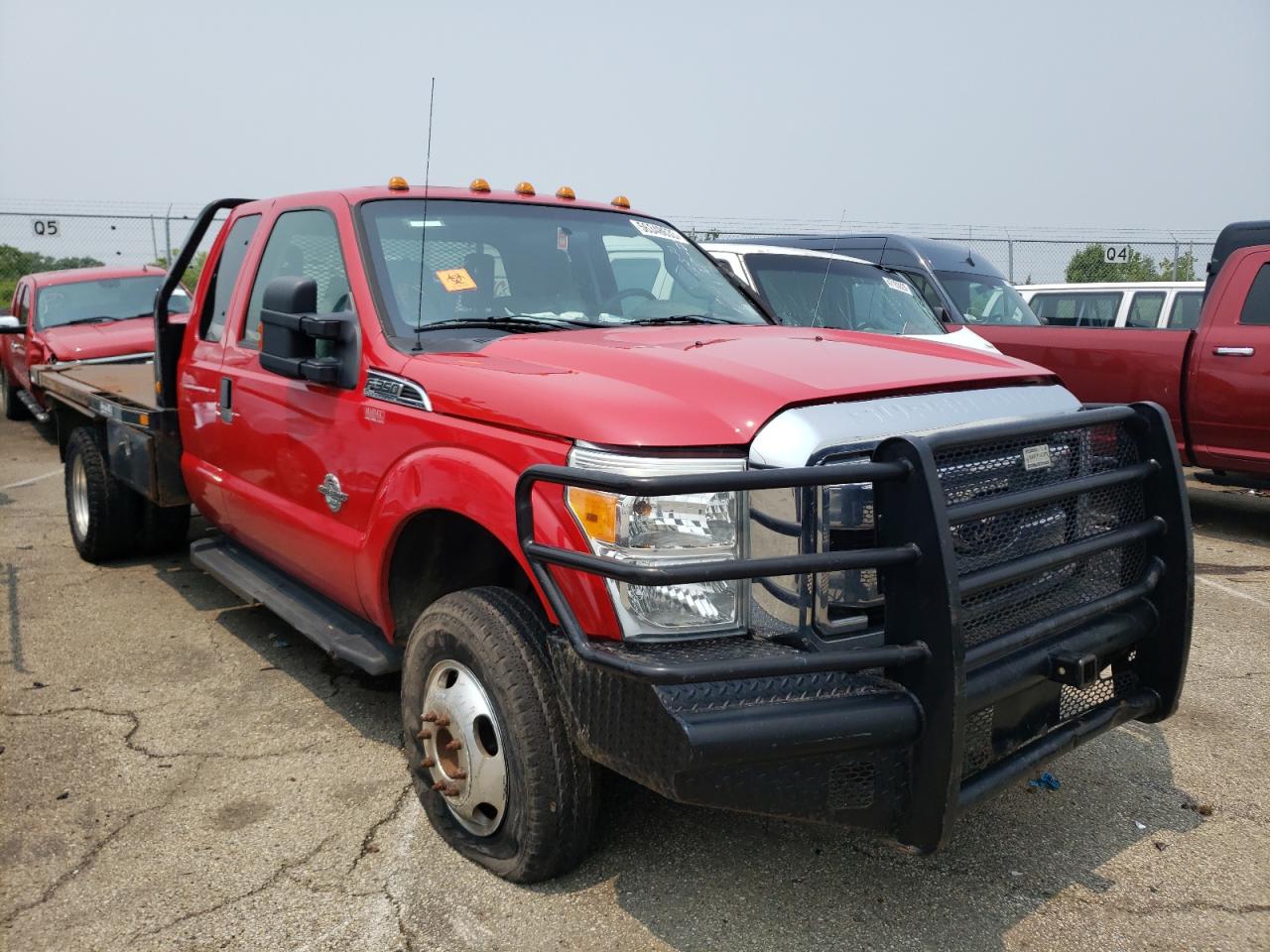 Photo 3 VIN: 1FD8X3HT9BEC20253 - FORD F350 