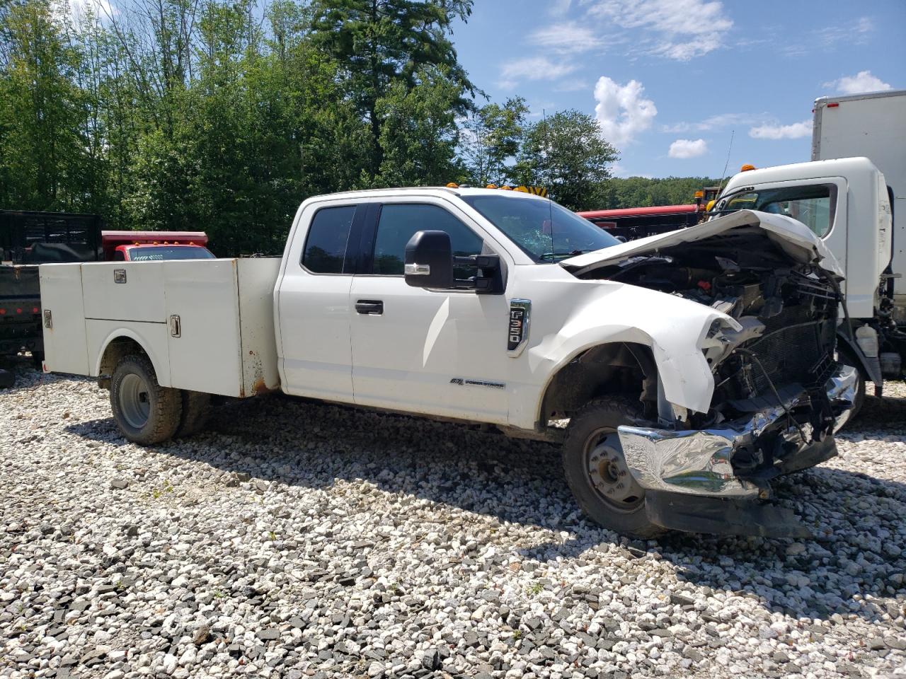 Photo 3 VIN: 1FD8X3HT9KED73649 - FORD F350 