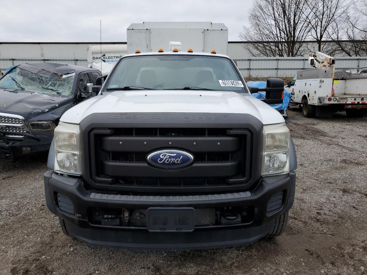 Photo 4 VIN: 1FD9X4HY5BEB32029 - FORD F450 