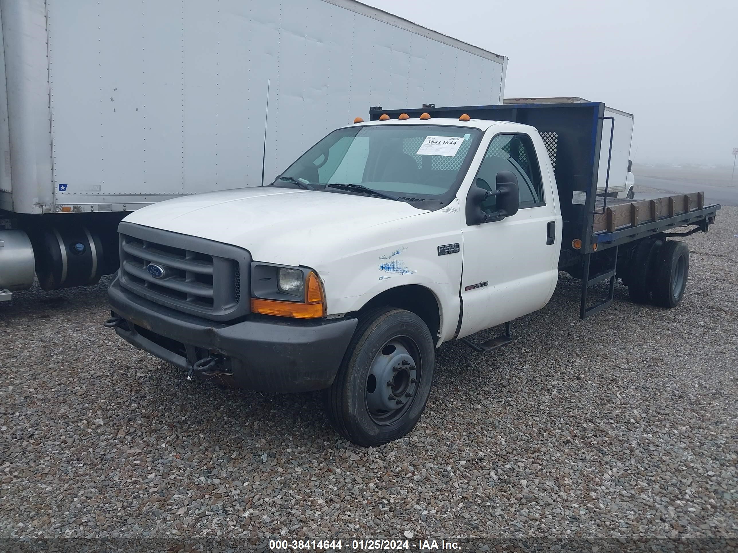 Photo 1 VIN: 1FDAF56F9YEE26663 - FORD F550 