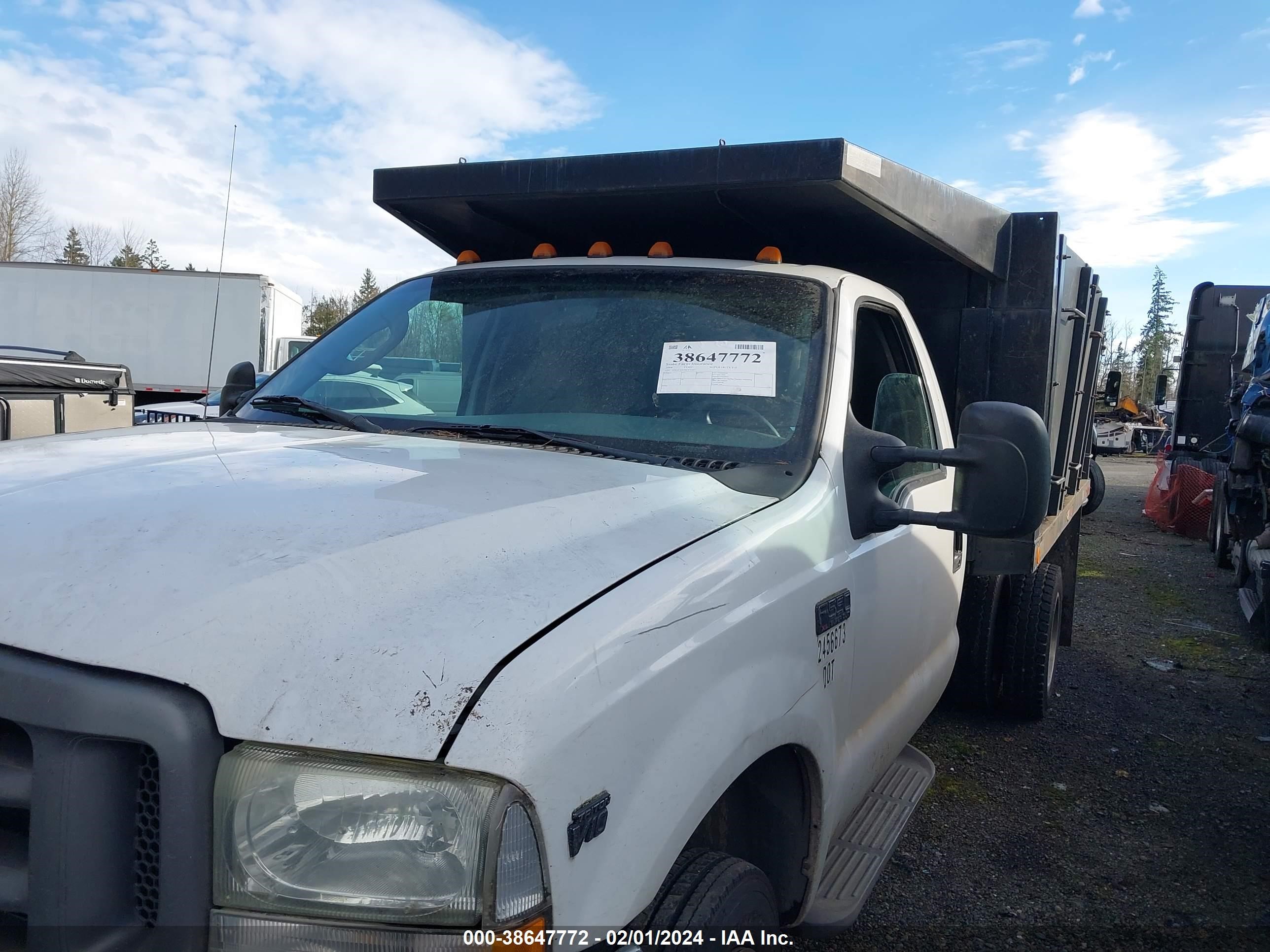 Photo 1 VIN: 1FDAF56S74EB72247 - FORD F550 