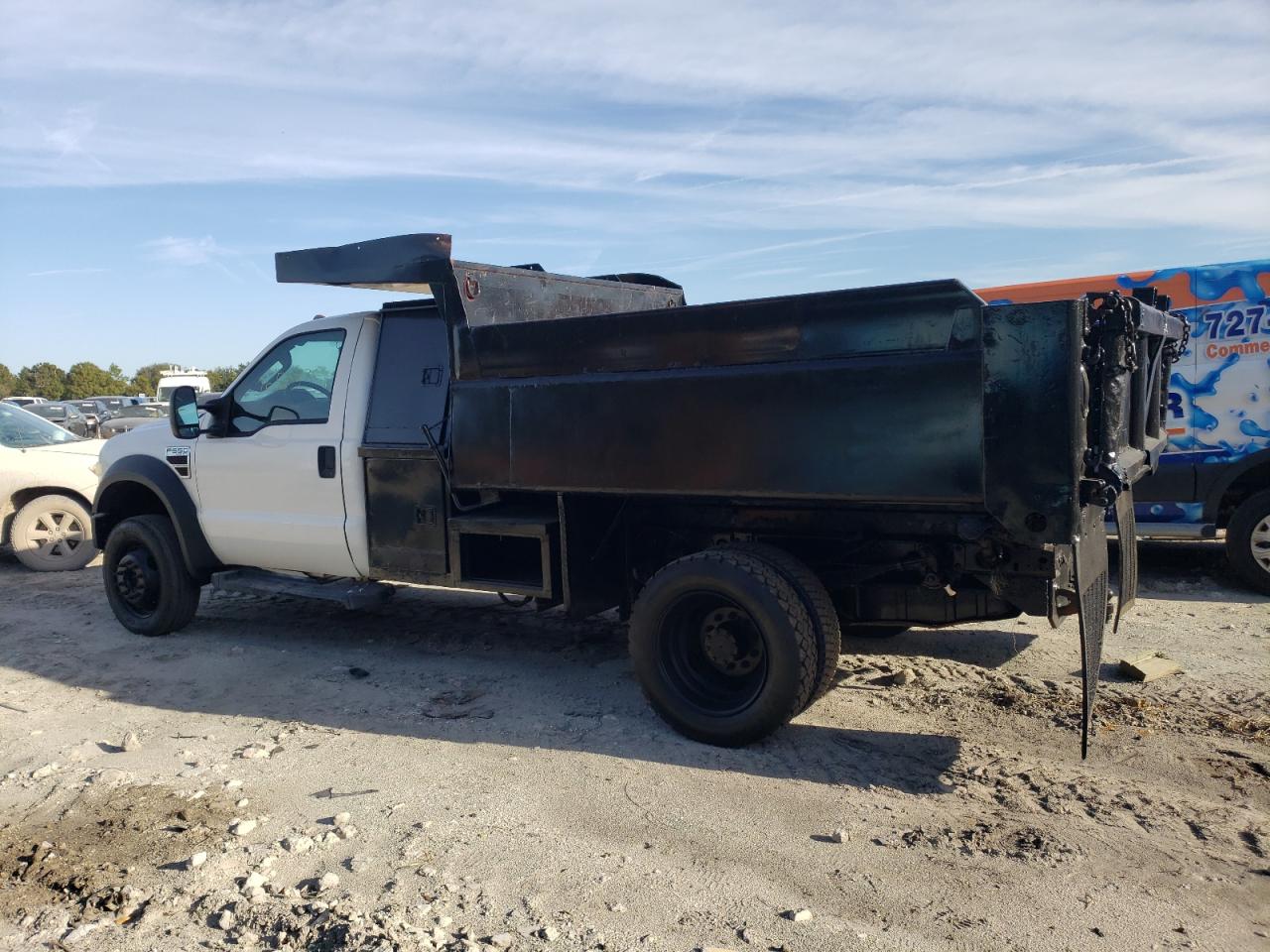 Photo 1 VIN: 1FDAF57R28EA20362 - FORD F550 